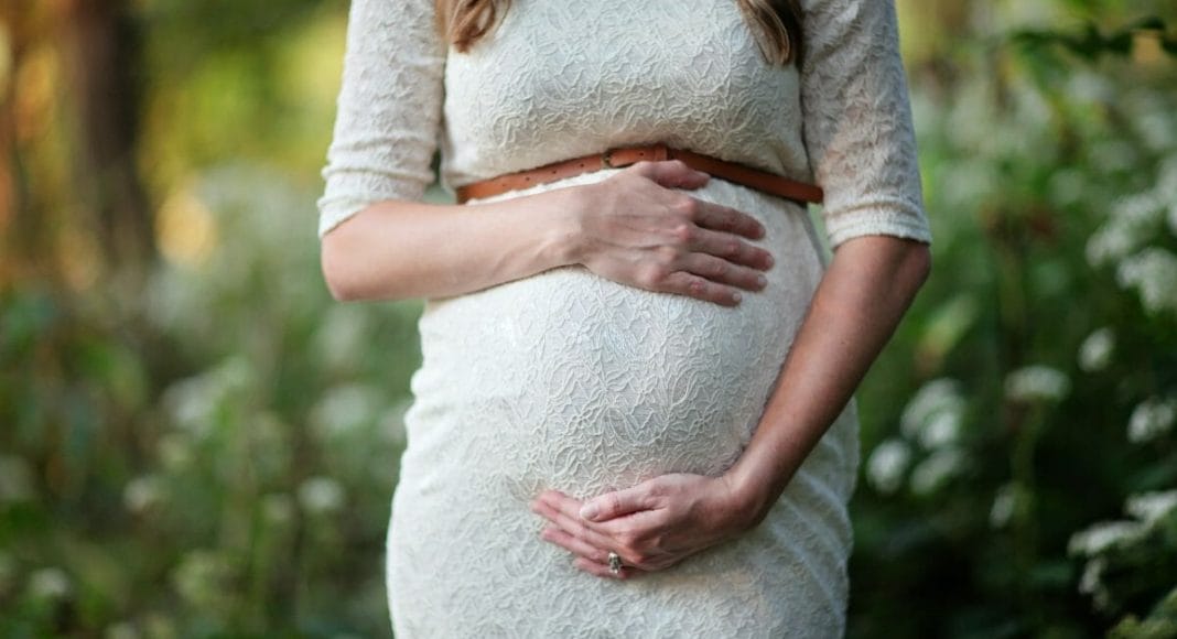 5 Care Tips for Expecting Mothers